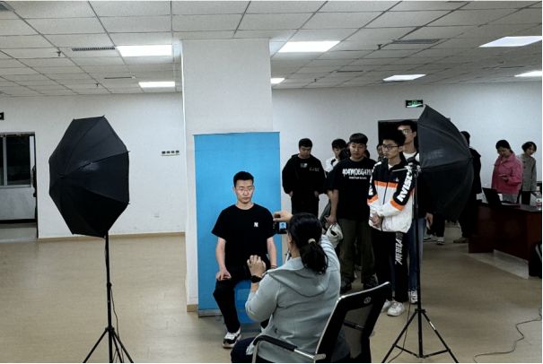 专业摄影团队现场采集